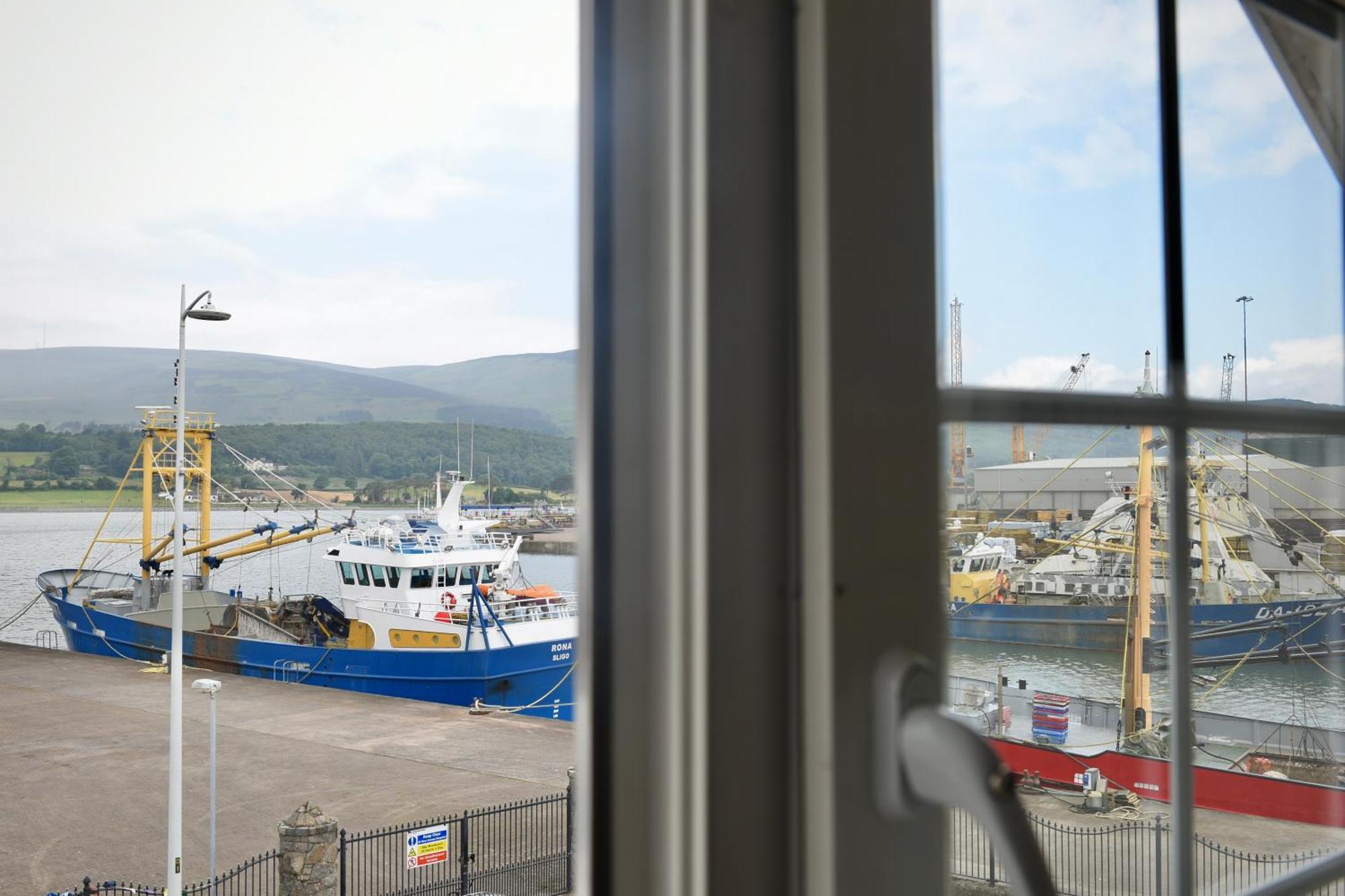 The Lough & Quay Accommodation Town Centre Warrenpoint Luaran gambar