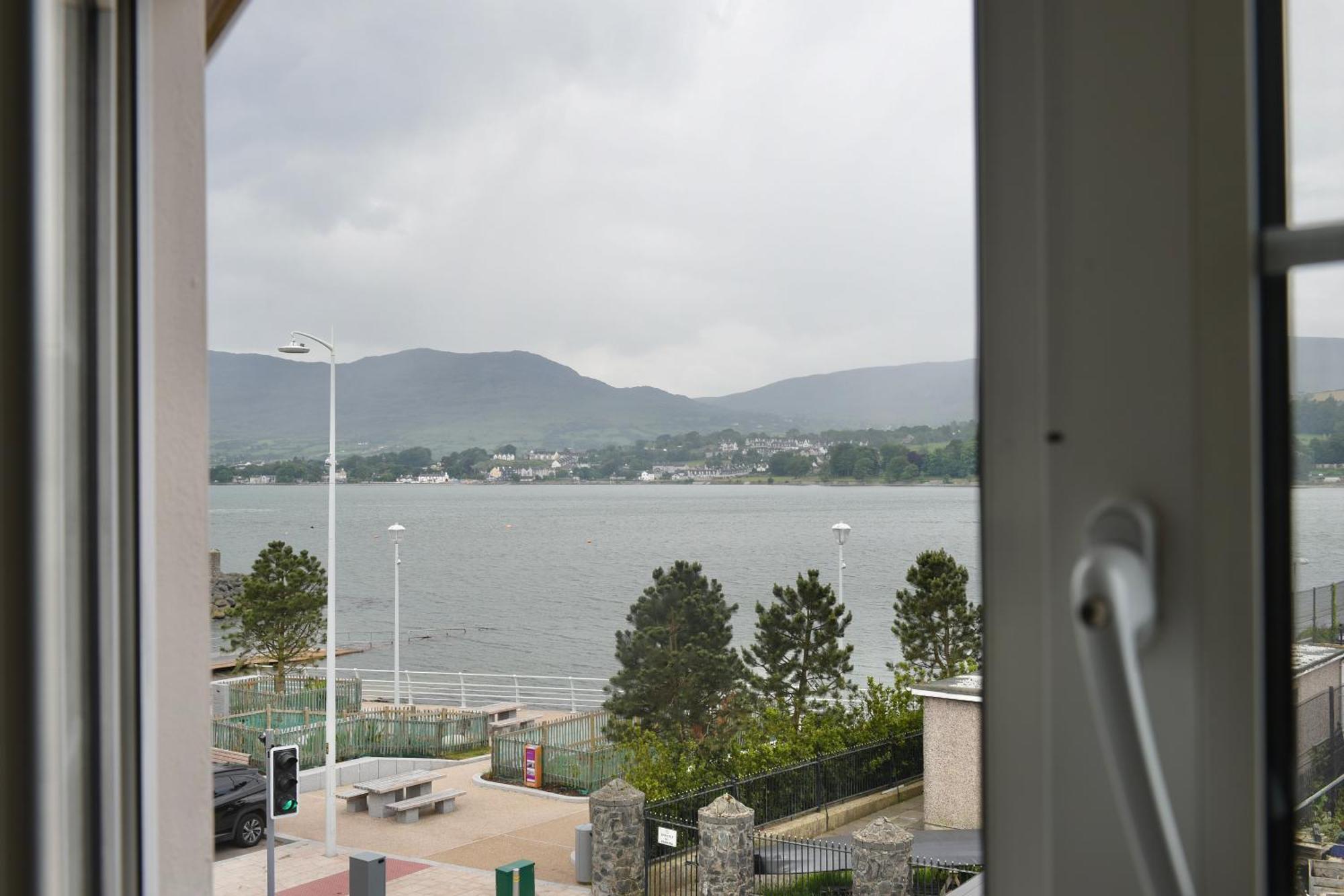 The Lough & Quay Accommodation Town Centre Warrenpoint Luaran gambar